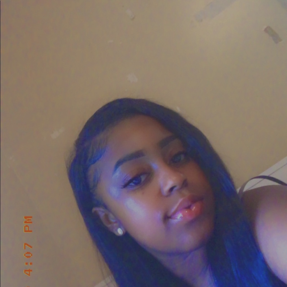 Meet your Posher, Keisha